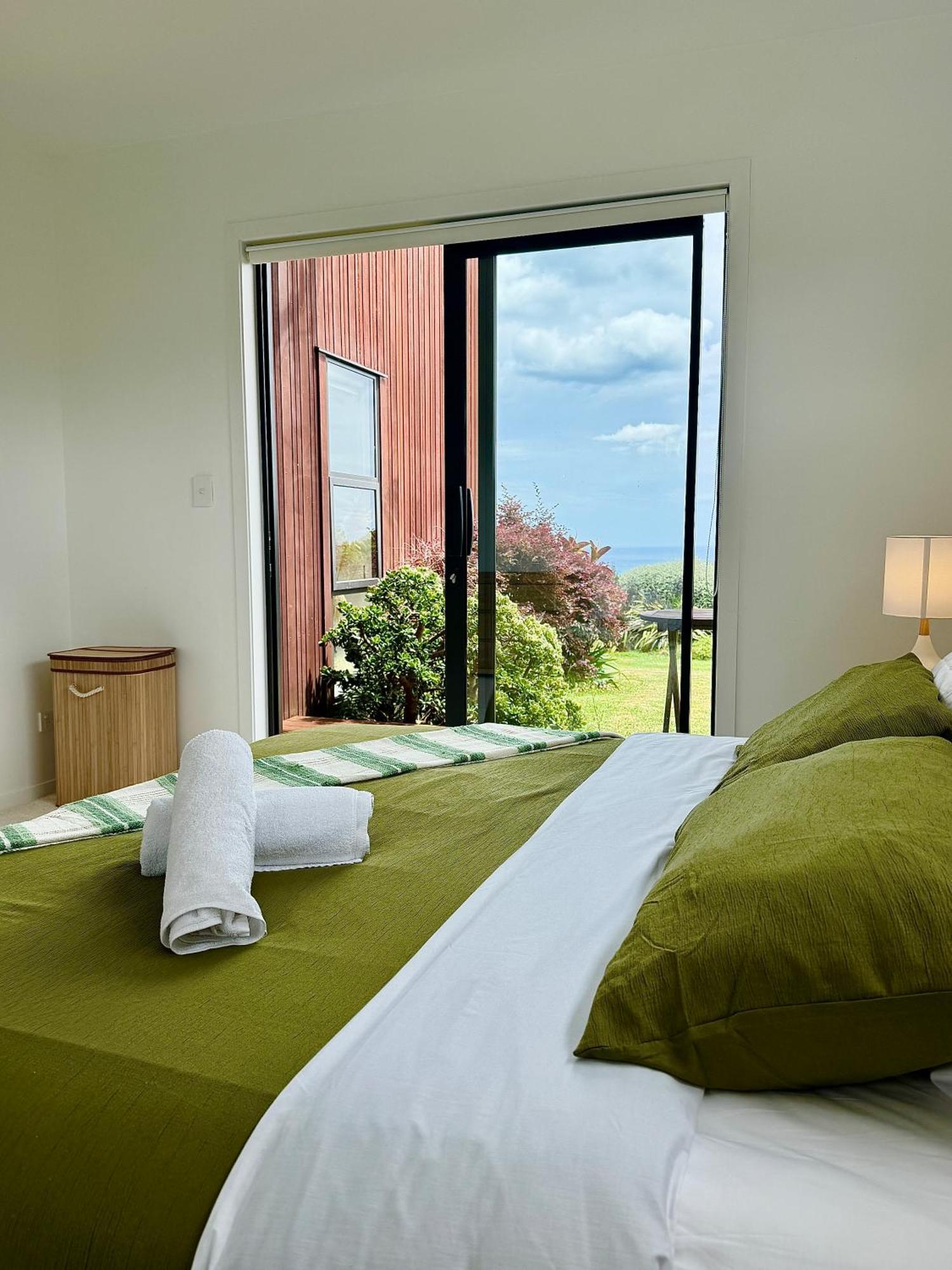 Room At Raglans Travellers Rest Coastal Retreat ภายนอก รูปภาพ