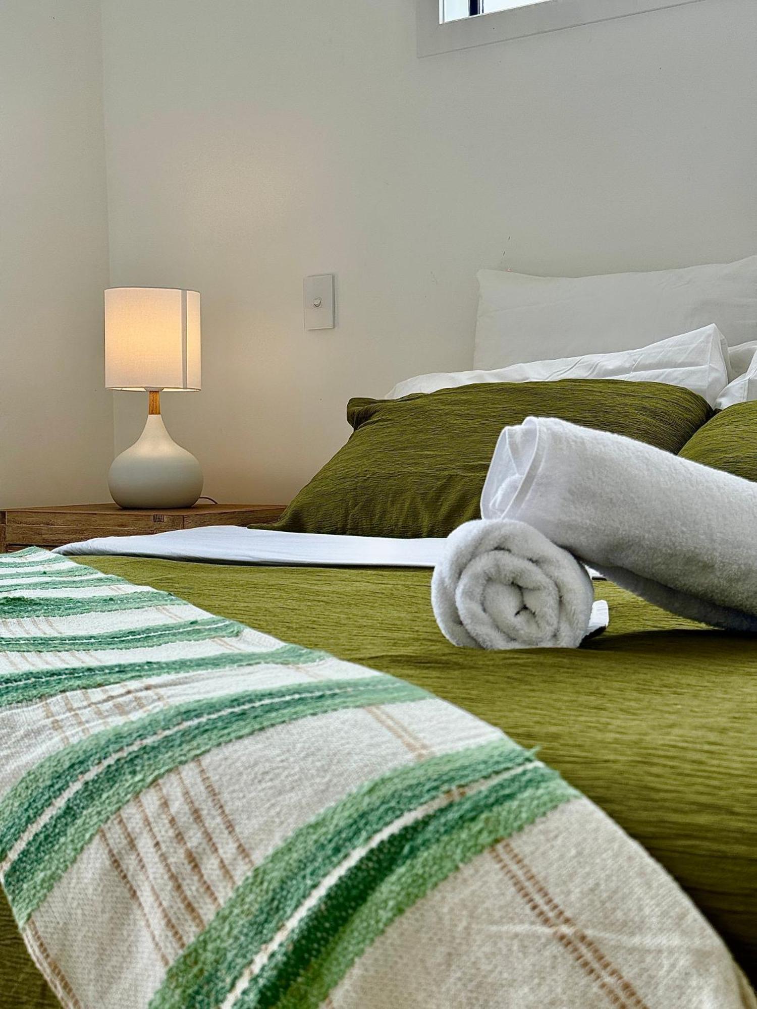 Room At Raglans Travellers Rest Coastal Retreat ภายนอก รูปภาพ